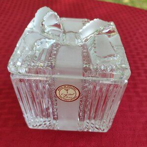 Full-Lead Crystal (24%), Made in Poland, Crystal Clear Trinket Box with Bow